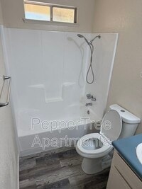 Building Photo - 760 E Elm Ave