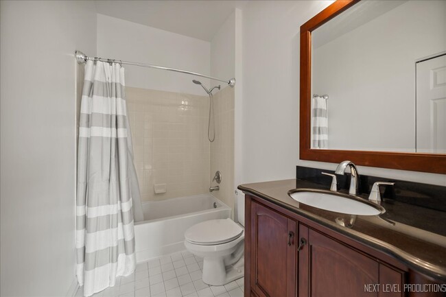 Building Photo - 187 Hunt Club Dr