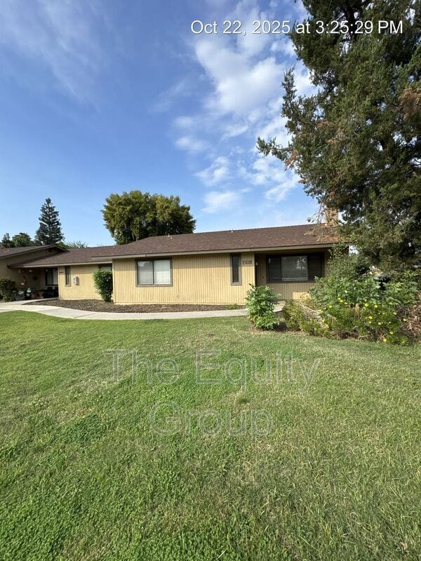Primary Photo - 2038 E Vassar Ave