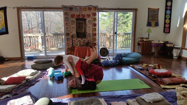 Building Photo - 614 Salls Rd