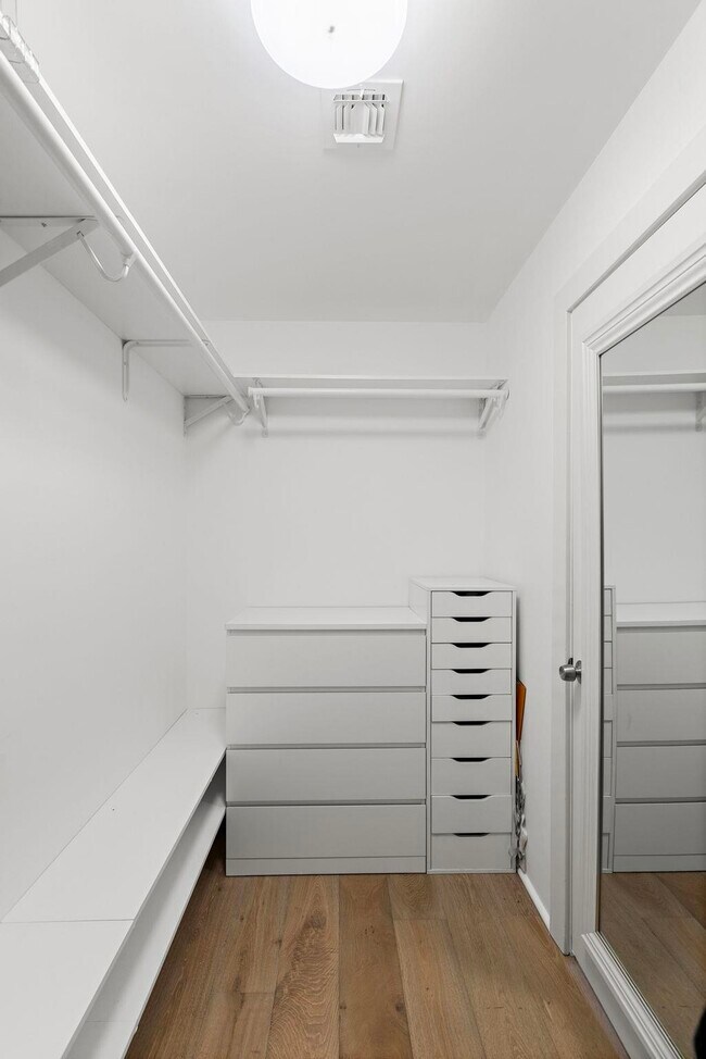 Building Photo - 2716 Palisade Ave