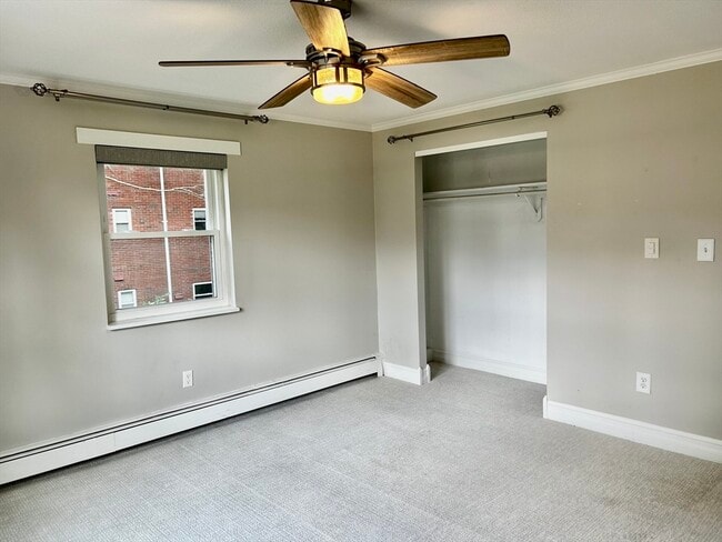 Building Photo - B2 Colonial Dr
