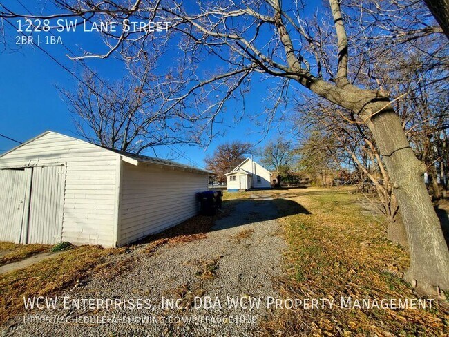 Building Photo - 1228 SW Lane St