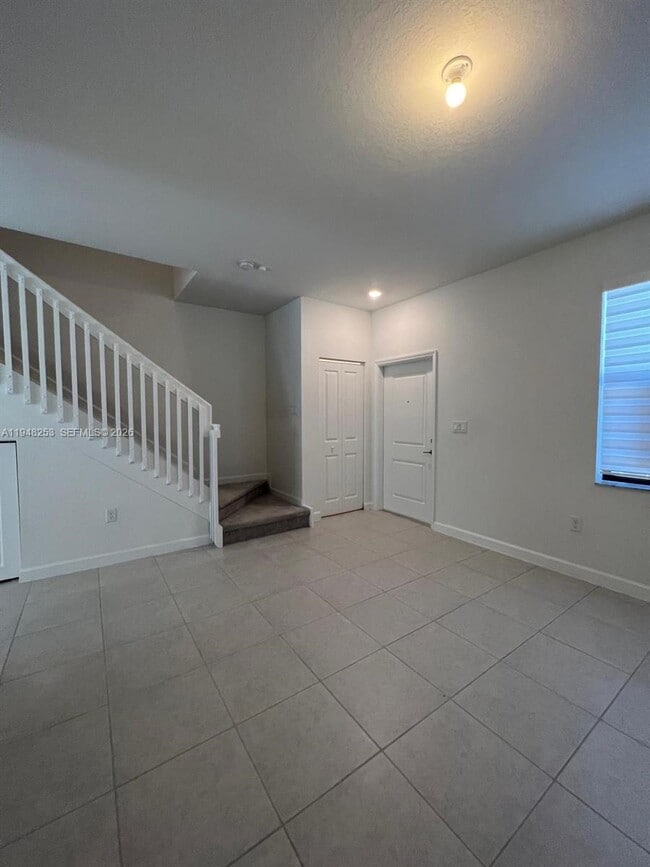 Building Photo - 12908 SW 233rd Terrace