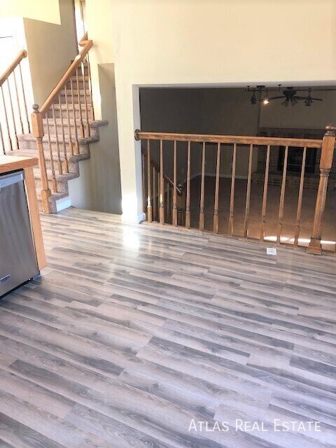 Building Photo - 3820 Dolphin Cir