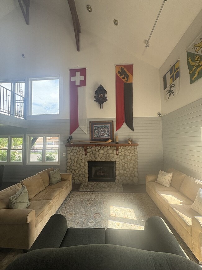 Building Photo - 983 Grindelwald Ln
