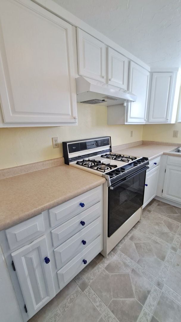 Building Photo - 1 Bed / 1 Bath Apartment