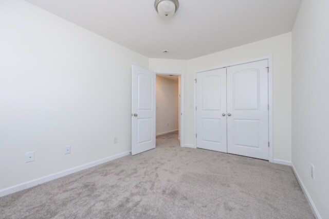 Building Photo - 211 Shady Grove Dr