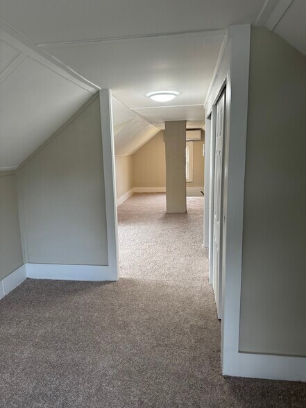 Building Photo - 264 Spring Grove Ave