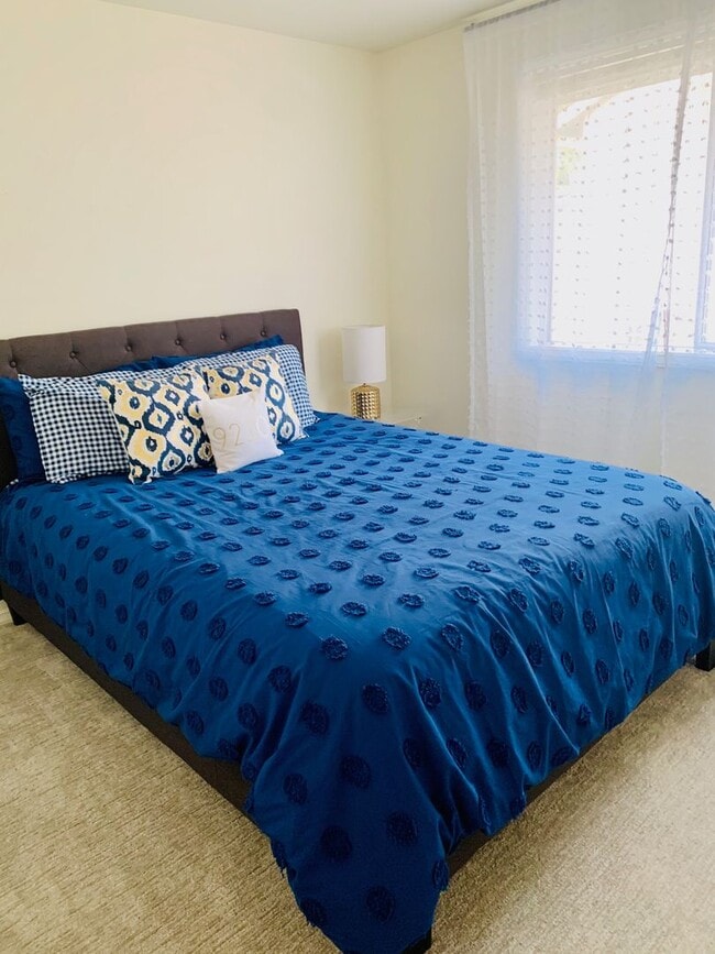 Building Photo - 4-Bedroom Single-Family Home on Quiet Cul-de-Sac