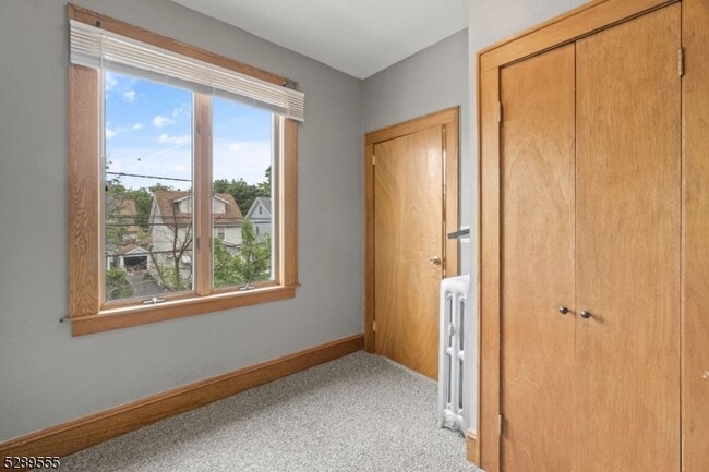 Building Photo - 31 Dawson Ave