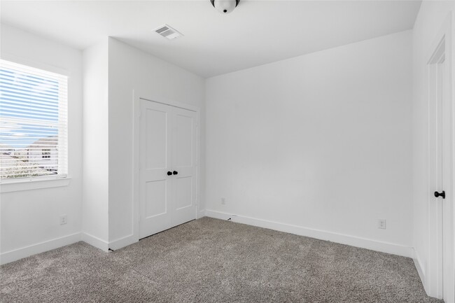 Building Photo - 12946 Rio Mariano Ln