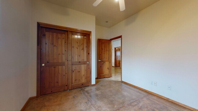 Building Photo - 6411 Consuelo Point St NE