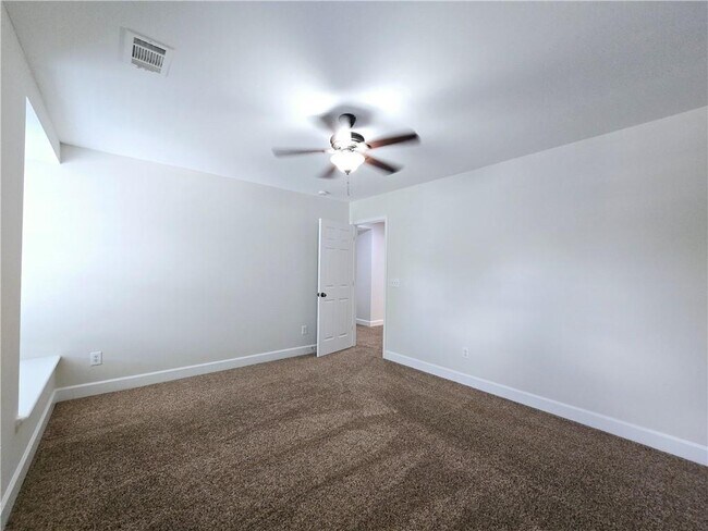 Building Photo - 1273 Lanier Springs Dr NE