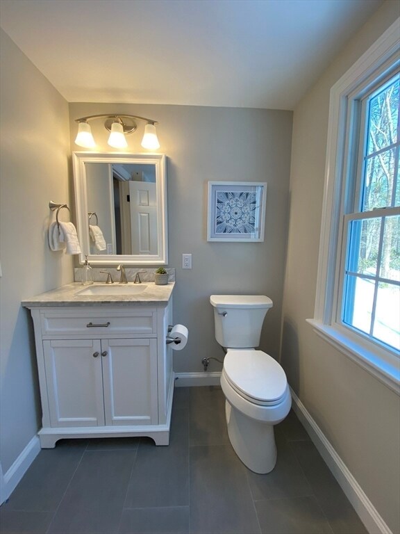 Building Photo - 16 Sears Rd