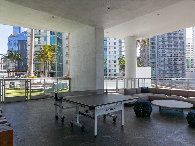 Building Photo - 90 SW 3rd St