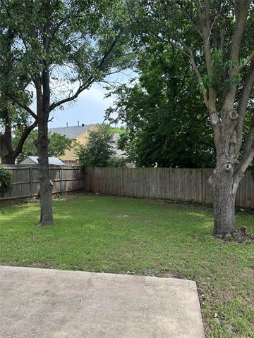 Building Photo - 2875 Ironwood Dr