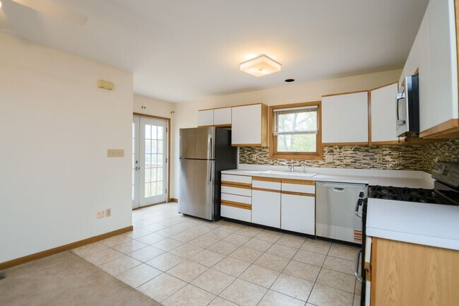 Building Photo - 201 Chesterton Blvd