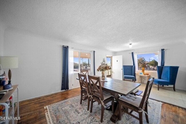 Building Photo - 801 Burgess Dr