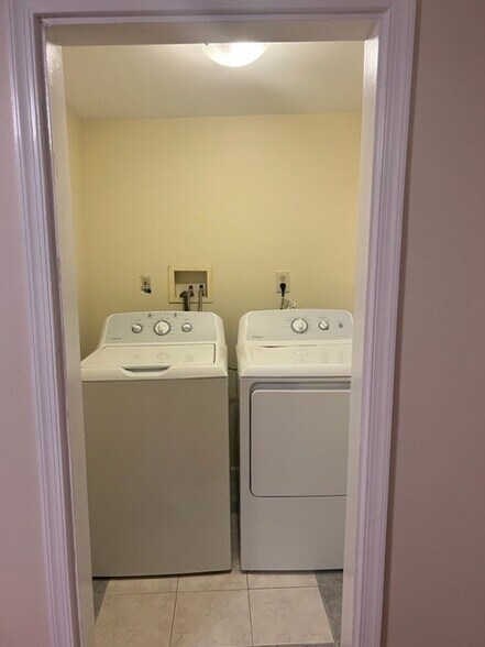 Laundry2 - 134 S Broadway