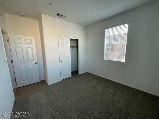 Building Photo - 645 Bellus Pl