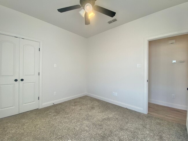 Building Photo - 1602 102nd St