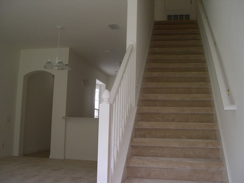 Building Photo - 4132 Bismarck Palm Dr