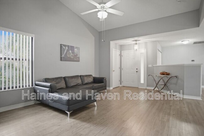 Building Photo - 157 Coventry Cir