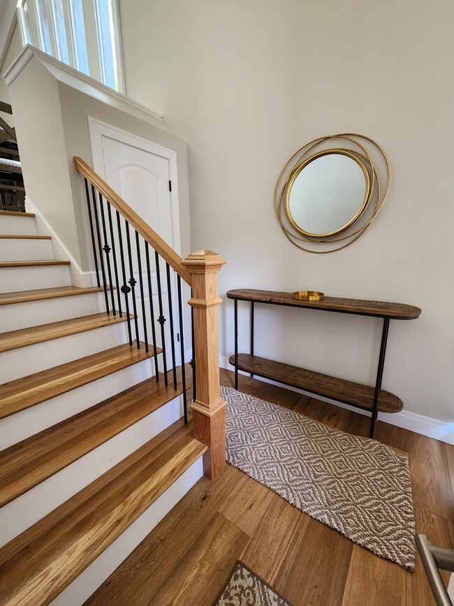 Building Photo - 34 Lausanne Ct