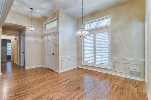 Building Photo - 208 Simmons Dr