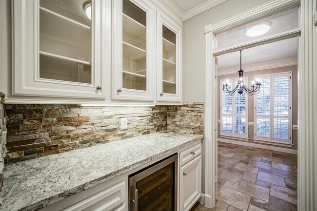 Building Photo - 24819 Northampton Forest Dr
