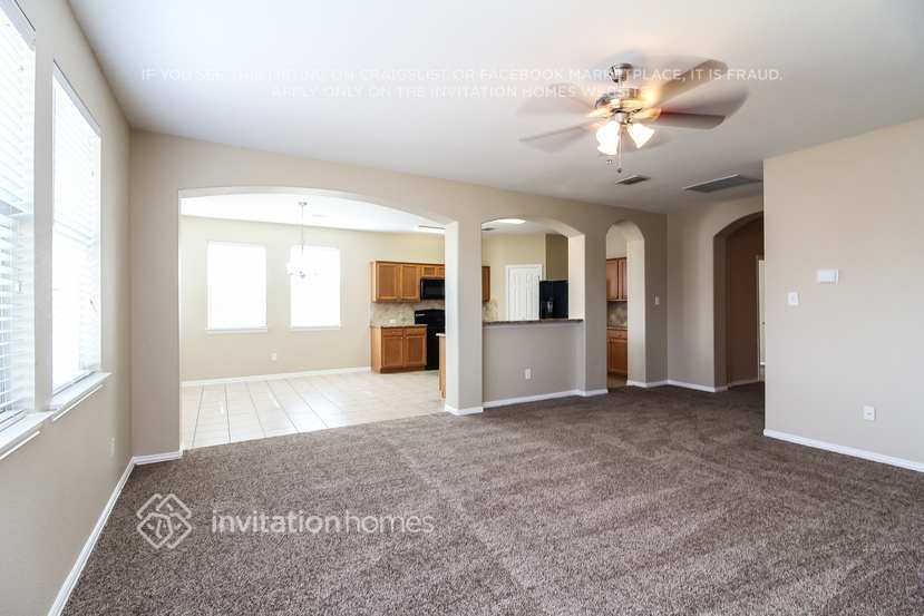 Building Photo - 932 Matagorda Ln