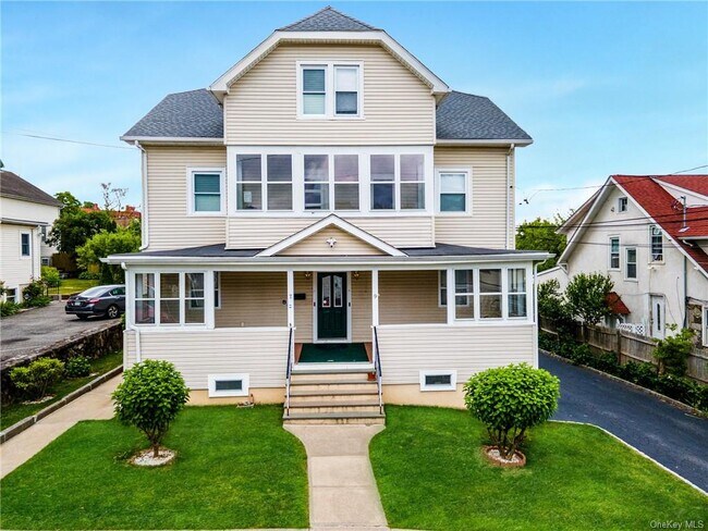 Building Photo - 9 Todd Pl