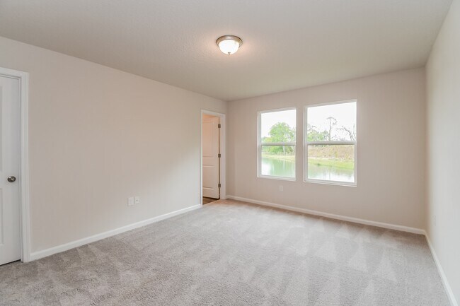 Building Photo - 45364 Red Brick Dr