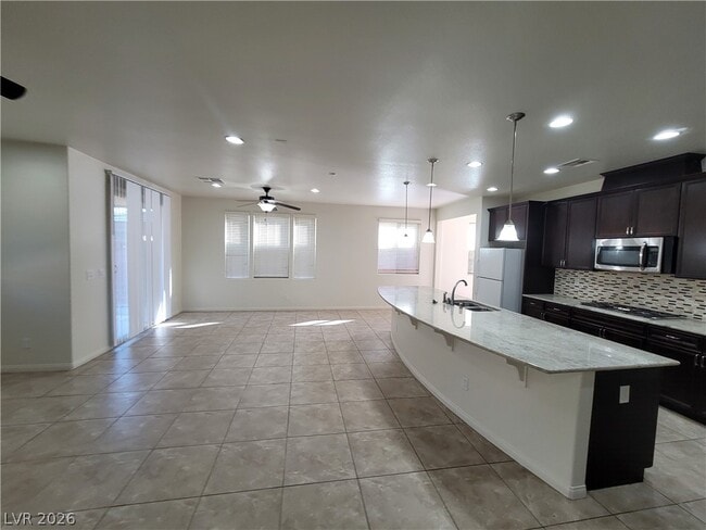 Building Photo - 5564 Bethany Bend Dr