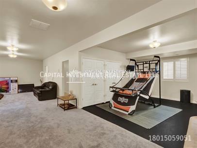 Building Photo - 10244 Sacramento Way