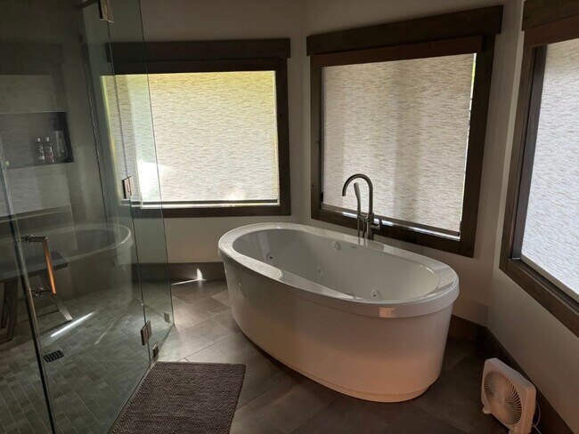 Building Photo - Winter Season Rental - The Estates in Incline Village, Nevada