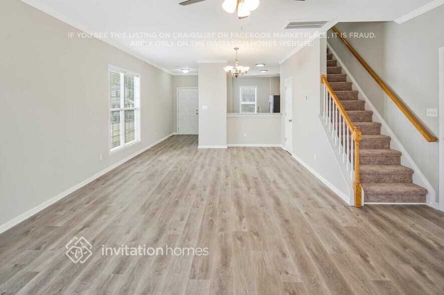 Building Photo - 3829 Thomas Ridge Dr