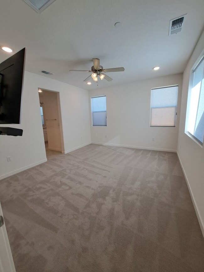 Building Photo - Gorgeous Smart Home is Clean & Loaded!  - ...