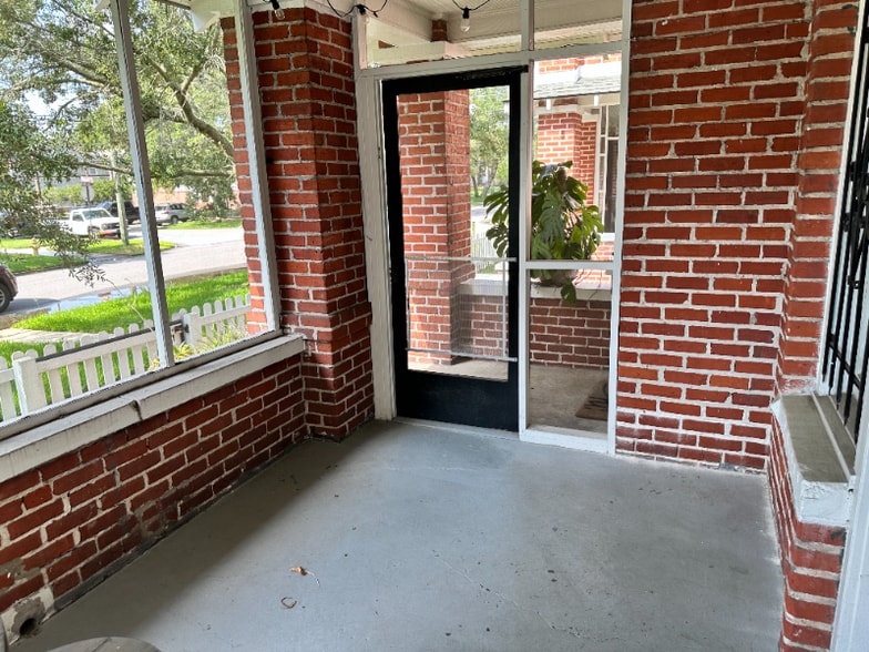 Building Photo - 2259 Post St