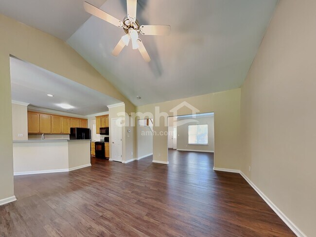 Building Photo - 2713 Glasshouse Rd