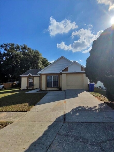 Building Photo - 1912 Crown Park Dr