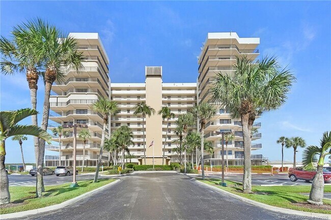 Primary Photo - 10044 S Ocean Dr