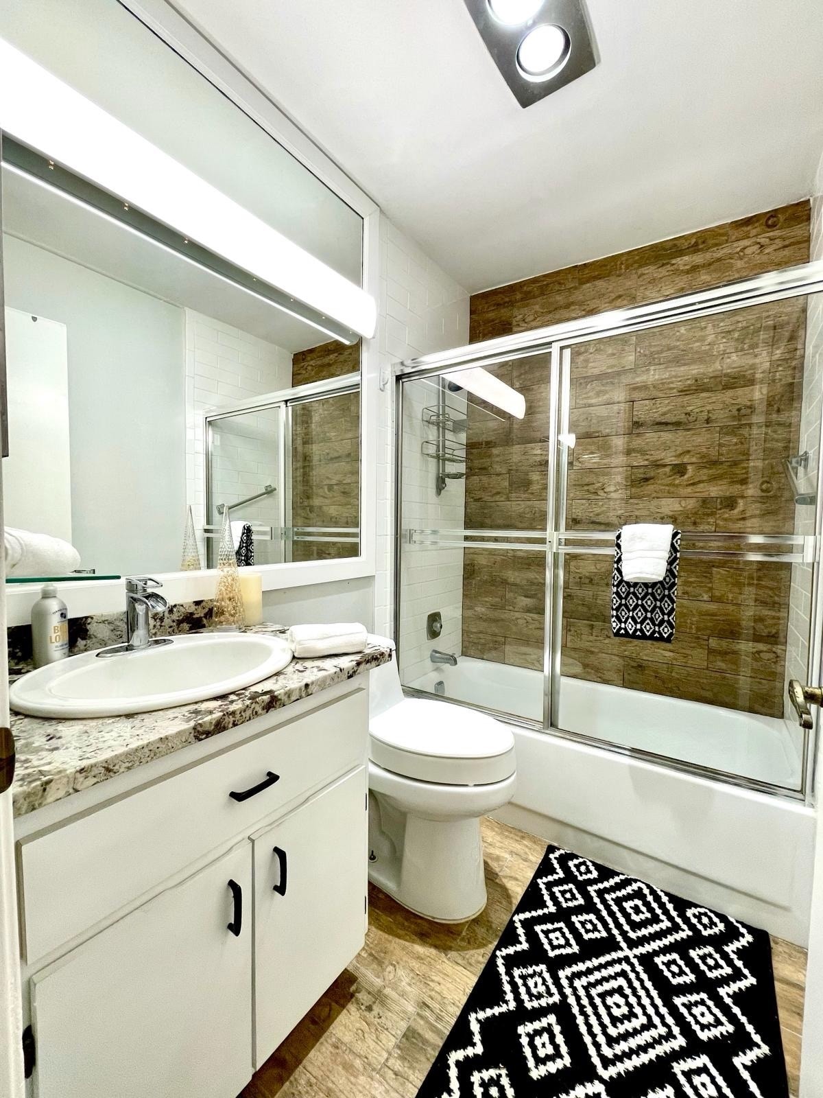 2nd Bathroom - 1800 Embassy Dr