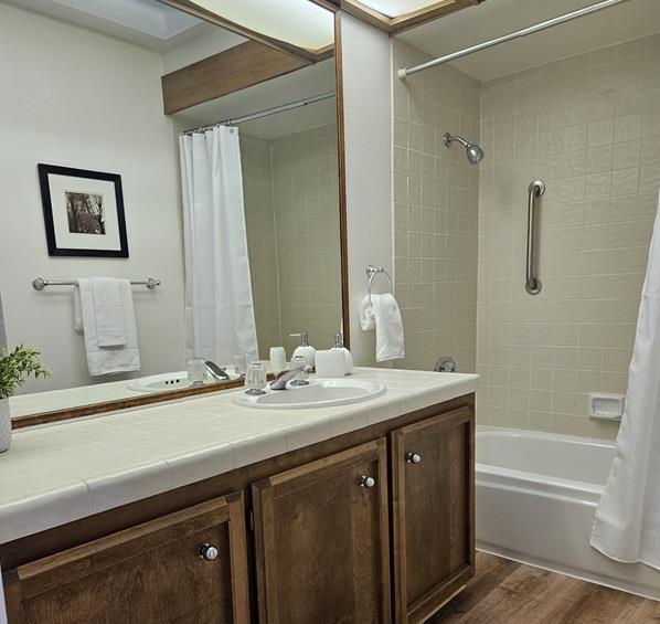 Building Photo - 4641 Spinnaker Way