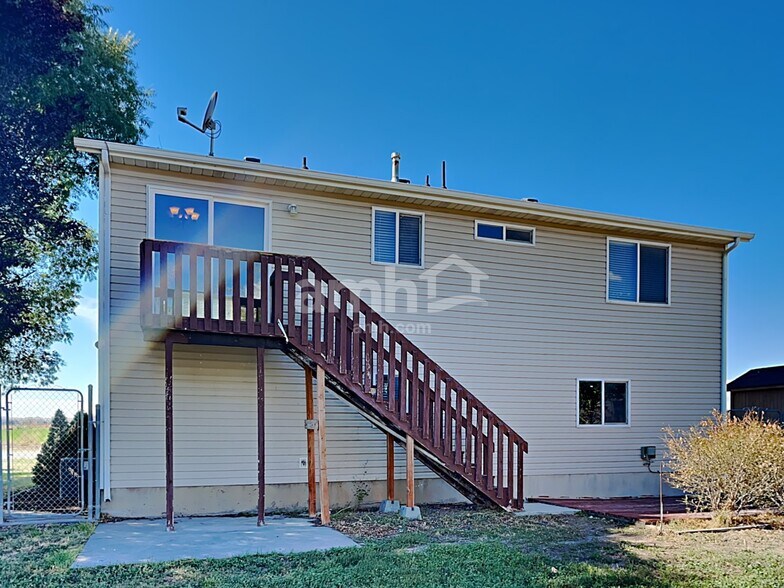 Building Photo - 2397 S 3000 W
