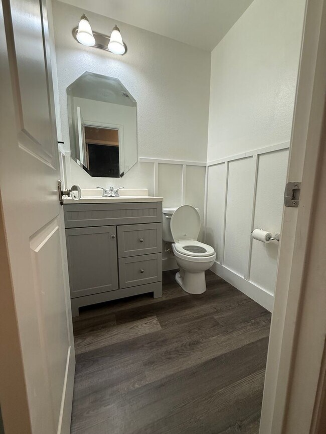 Building Photo - CASTLEBERY SCHOOL DISTRICT!! $1,1000 OFF YOUR FIRST FULL RENT IF YOU ARE READY TO MOVE!!!!!River ...