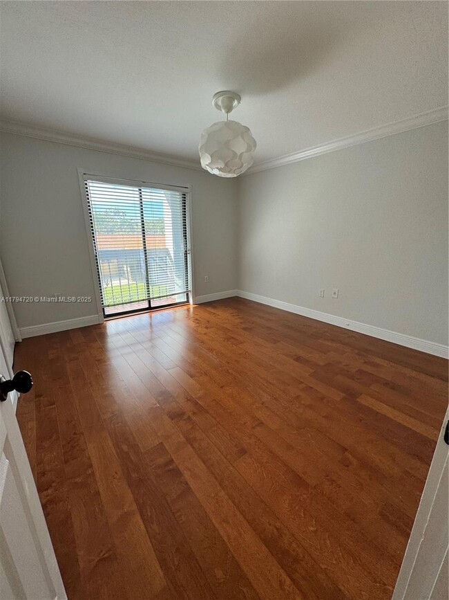Building Photo - 4702 SW 67th Ave