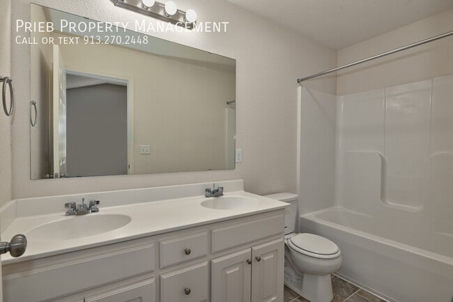 Building Photo - 22161 W 124th Pl