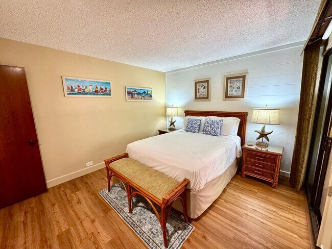 Building Photo - Resort Living- Large 2 bed 2 bath Condo at Kaanapali Royal